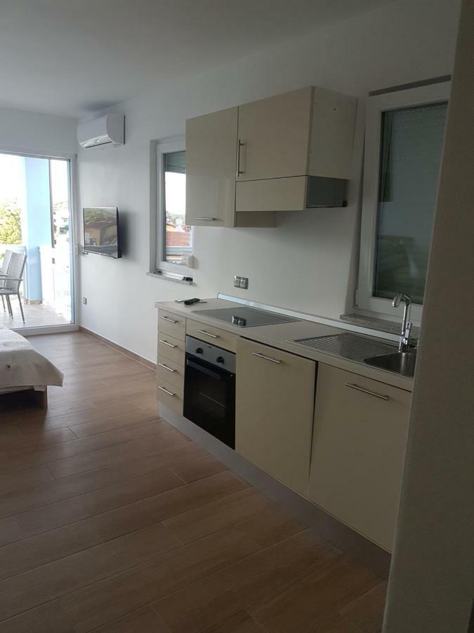 Apartmani Ivkovic Funtana Exterior foto
